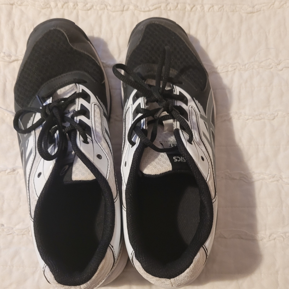 ASICS Shoes - Picture 3 of 4